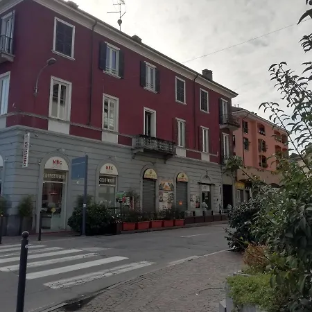 Palazzo 32 Arona