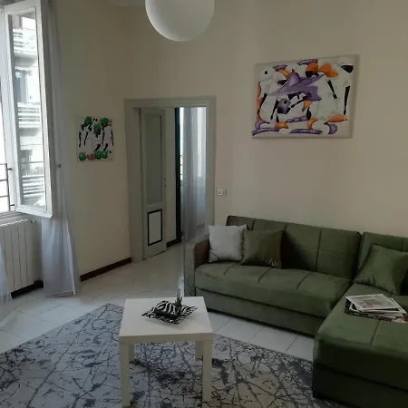 Palazzo 32 Apartment *